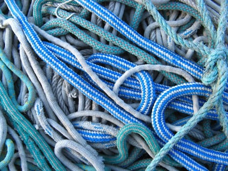 a bunch of ropes used by fishermen