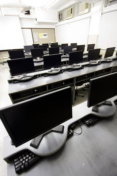 Large computer room with lcd displays