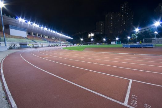 Running lanes on a track in play gorund 