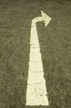 It is a sign of turn right for driver.

