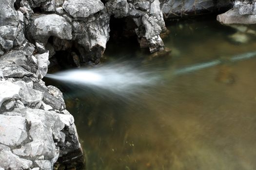 water filling into the pool