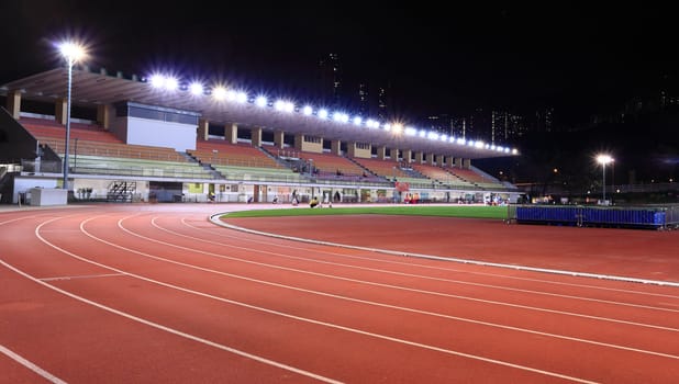 Running tracks in a stadium