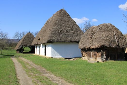 Way of the farm on foot.