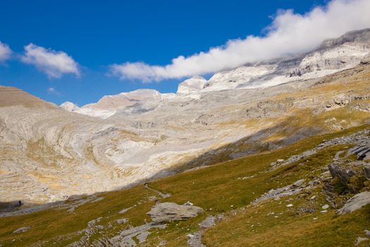 Small mountain path to Mountain Perdido - Ordesa National Park. Pyrenees Spain.