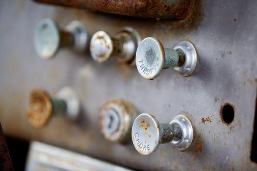 Pull knobs - choke and throttle with shallow depth of field