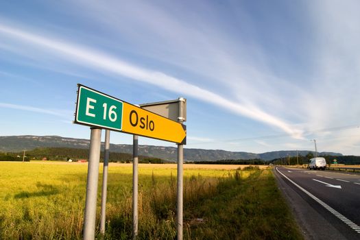 A traffic sign for oslo and highway E16