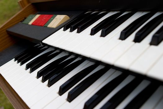 detail of an old retro organ