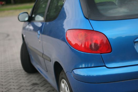 rear of the car, peugeot 206, bokeh