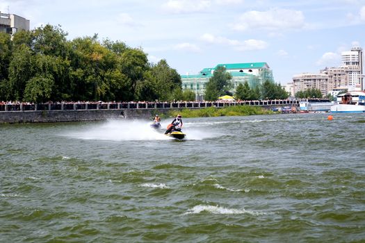 Competition on hydrocycles on pond water area in Ekaterinburg