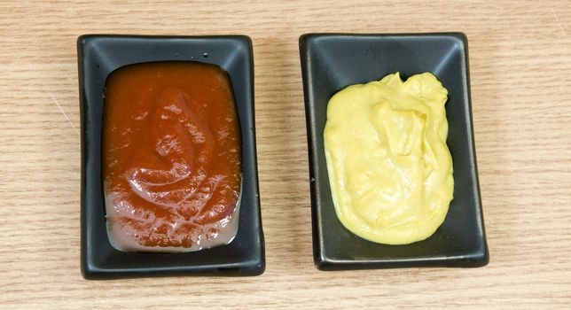 hot ketchup and hot mustard