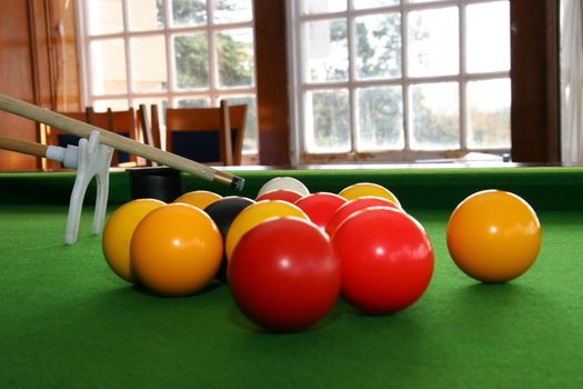 bridging over the top of pool balls 