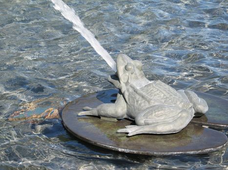 frog fountain