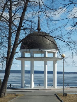 Rotunda in Petrozavodsk. Embankment of Onega Sea.       