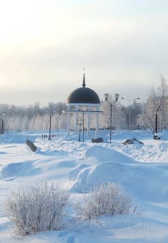 Rotunda in Petrozavodsk. Embankment of Onega Sea.       