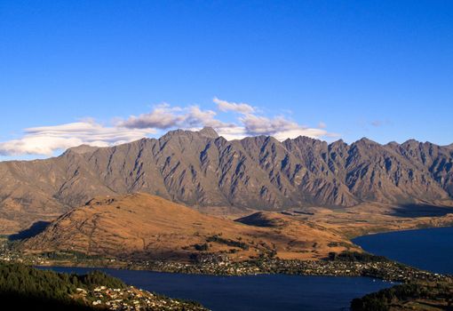 Remarables mountain range tower over Queenstown in New Zealand