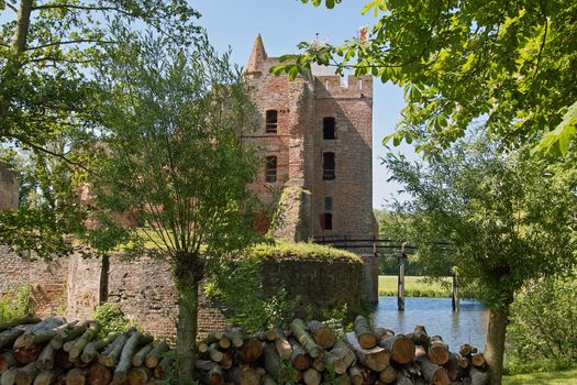 The Ruins of Brederode, once a stronghold, nowadays a peaceful landmark in a pittoresque surrounding.