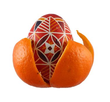 Detail of the painted Easter Egg and orange peel