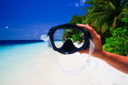 View through a diving maks on paradise