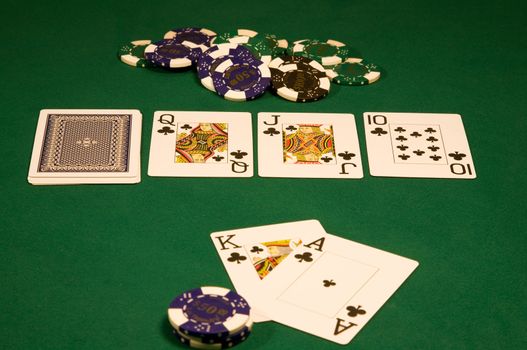 Win on high stakes poker in casino