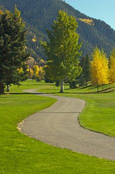 Aspen Golf Course as the Aspen Pines Change Color