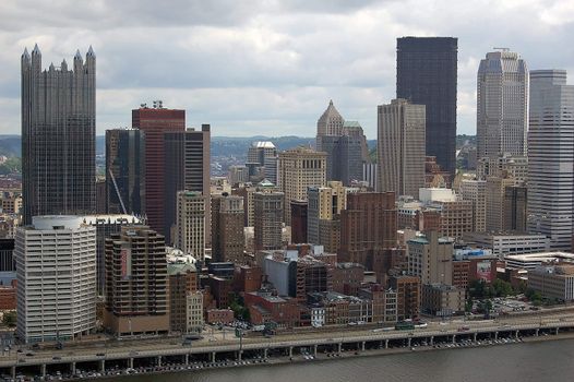 A cityscape view of Pittsburgh from Mount Washington