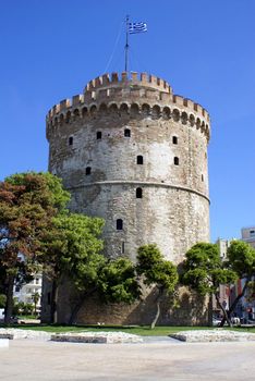 The famous White Tower of Thessaloniki (Greece).