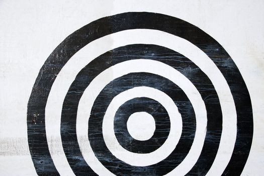 Black and white bullseye target.