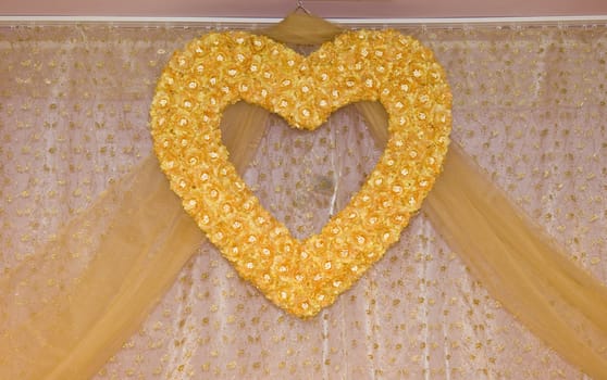 big heart wedding decoration in a restaurant
