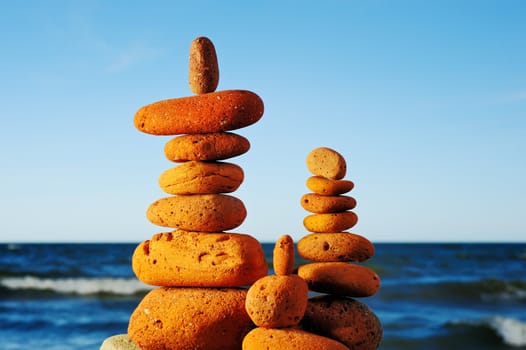 Horizontal image of stones in the beach