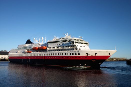 cruise liner in sea port