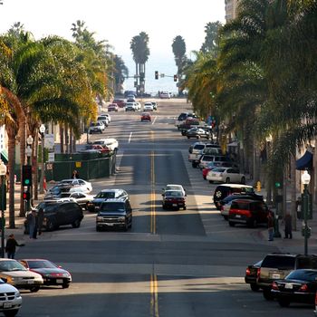 California street is one of the main streets in Ventura California