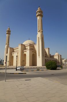 Image of the Al-Fateh Grand Mosque, Manama, Bahrain.
