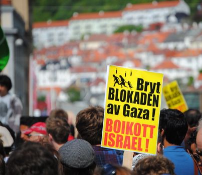 Protesting in Bergen Norway against blokade of Gaza, 5 aug 2010