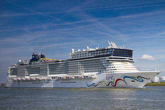 VLAARDINGEN, THE NETHERLANDS-JUNE 2010 The new build big cruiseship Norwegian epic leaving Rotterdam on her way to New York. june 21, 2010, Vlaardingen