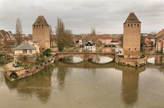 the capital of Alsace in France, border with Germany, Strasbourg