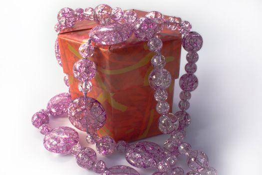 Gift box and glass beads