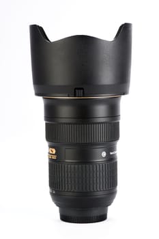 This is a 24-70 mm. zoom lens in premium quality for a DSLR camera 