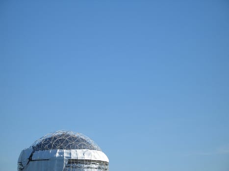 dome under construction