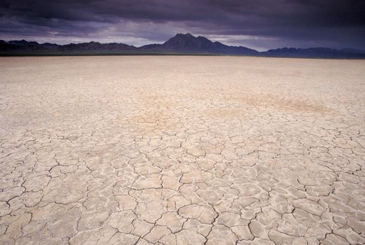  Dry lake bed in Arizona; USA