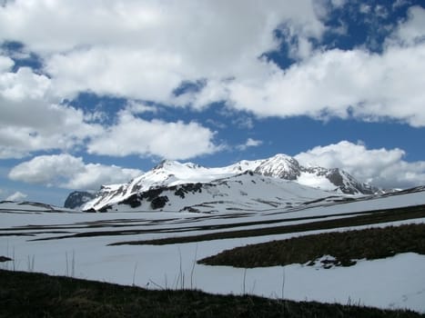 Mountain, top, snow, glacier, day, springtime, tourism, plateau, game reserve, alpine meadow, cloud, blue sky, nature, panorama, landscape, background, beauty