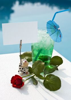 Iced drinks Placed on board in private pools.
