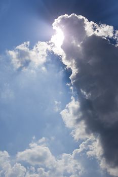 An image of a bright sun ray background