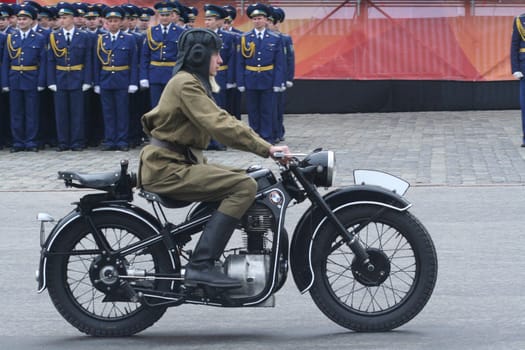 Retro military parade in Kharkov on the area of Freedom Ukraine 09 05 2008
