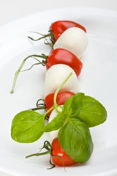 tomatoes, mozzarella and basil: insalada caprese