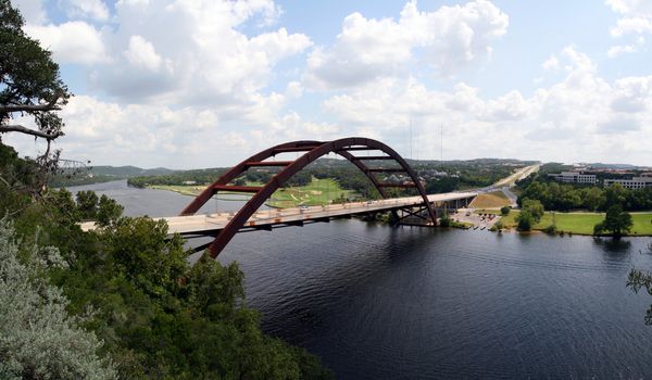 The Austin 360 bridge from an artistic view.