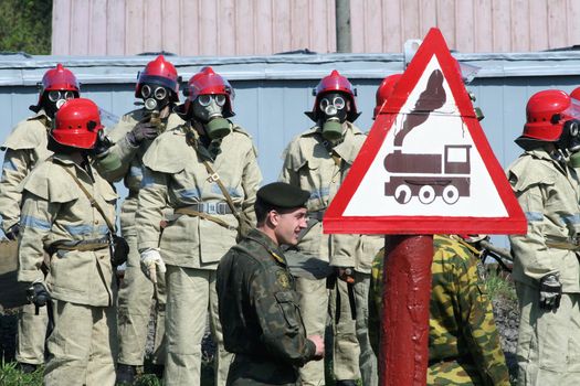 Ukraine Kharkov firemen group of rescuers of fire doctrines before the beginning 18 04 2008