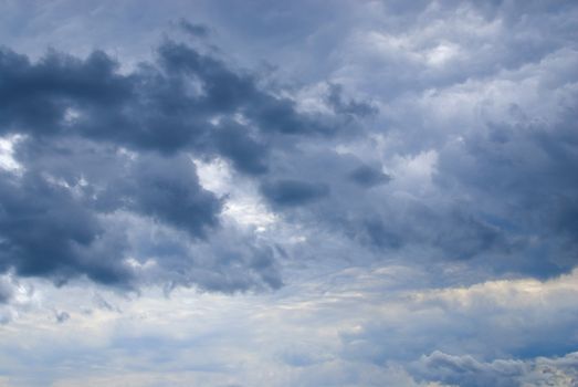 Moody sky at the beginning of strormy weather.