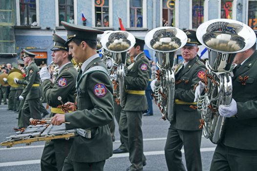 ST PETERSBURG - MAY 9: Military orchestra musicians parading to celebrate World War II Victory Day May 9, 2008, St Petersburg, Russia.