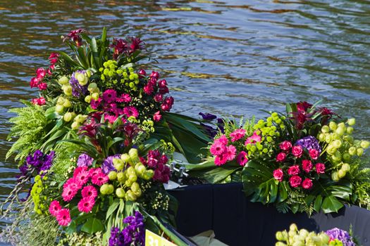 VLAARDINGEN, THE NETHERLANDS - JULI 2010: Beautiful flower boats in the unique annual Westland Floating Parade Juli 30, 2010, Vlaardingen, the Netherlands.

