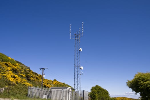 Telecommunication mast for mobile phone networks in an area of natural beauty